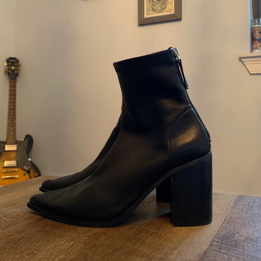 Skin Footwear black zip up heeled boots
